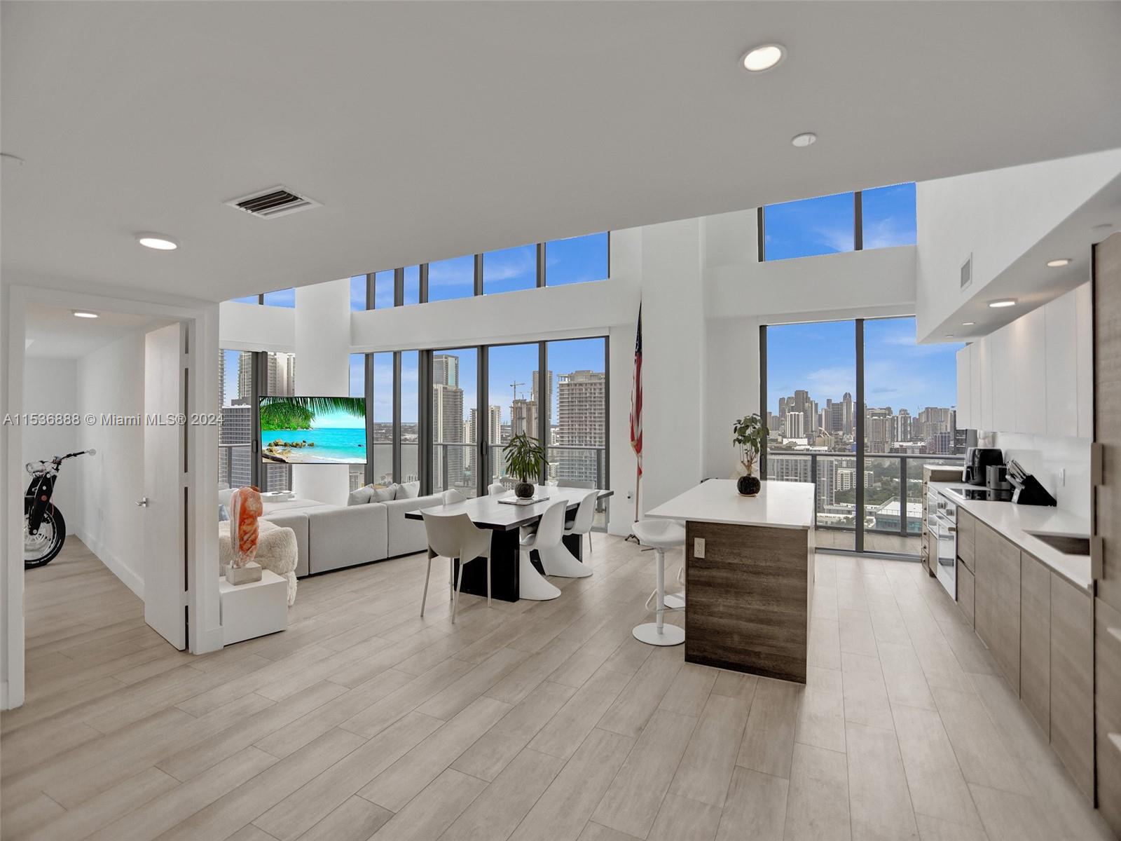 121 NE 34th St PH3204, Miami, Florida 33137, 4 Bedrooms Bedrooms, ,4 BathroomsBathrooms,Residentiallease,For Rent,121 NE 34th St PH3204,A11536888