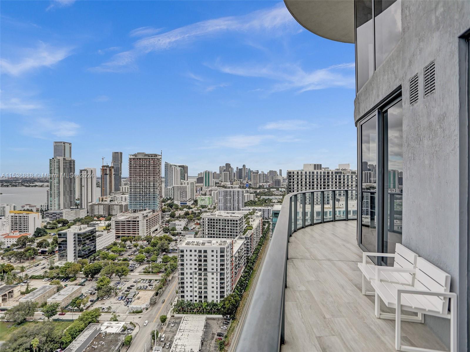 121 NE 34th St PH3204, Miami, Florida 33137, 4 Bedrooms Bedrooms, ,4 BathroomsBathrooms,Residentiallease,For Rent,121 NE 34th St PH3204,A11536888