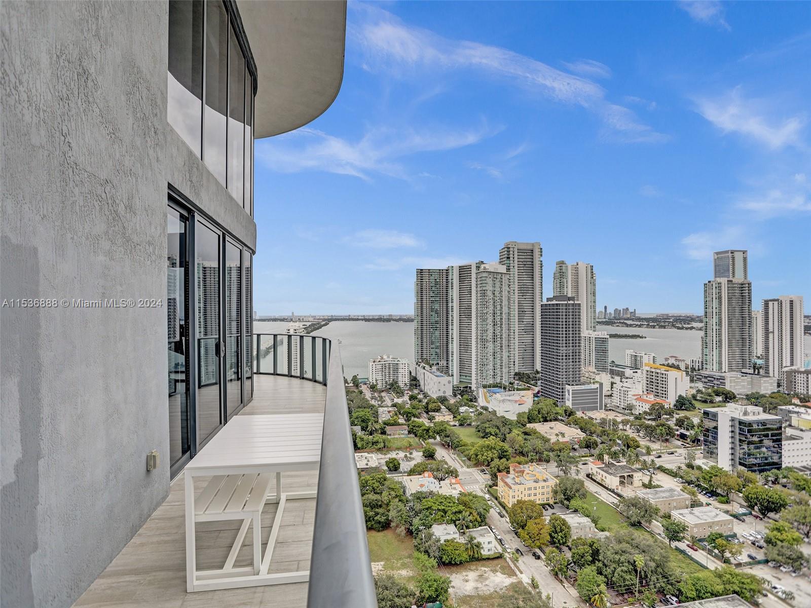 121 NE 34th St PH3204, Miami, Florida 33137, 4 Bedrooms Bedrooms, ,4 BathroomsBathrooms,Residentiallease,For Rent,121 NE 34th St PH3204,A11536888