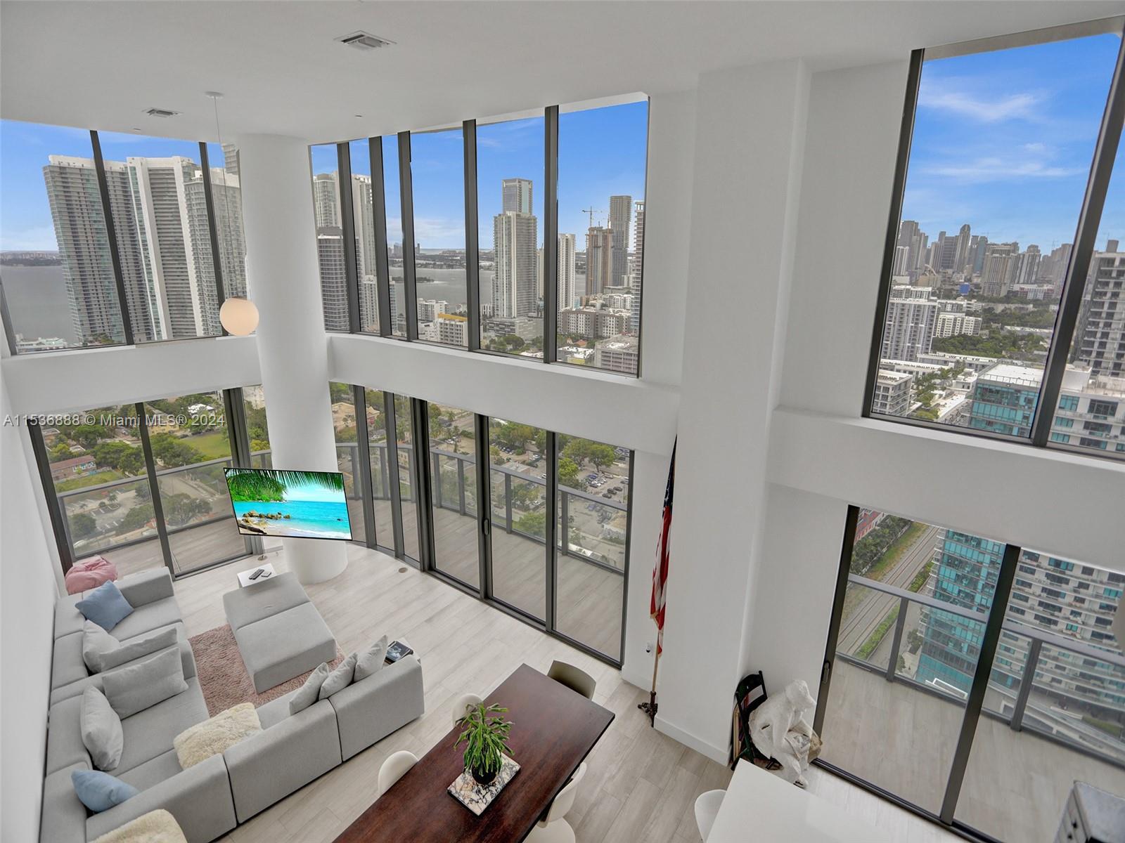 121 NE 34th St PH3204, Miami, Florida 33137, 4 Bedrooms Bedrooms, ,4 BathroomsBathrooms,Residentiallease,For Rent,121 NE 34th St PH3204,A11536888