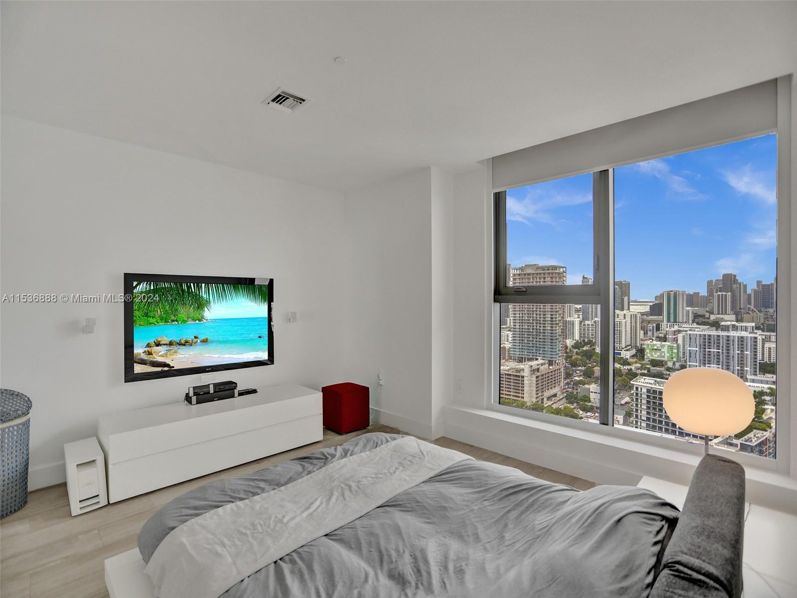 121 NE 34th St PH3204, Miami, Florida 33137, 4 Bedrooms Bedrooms, ,4 BathroomsBathrooms,Residentiallease,For Rent,121 NE 34th St PH3204,A11536888