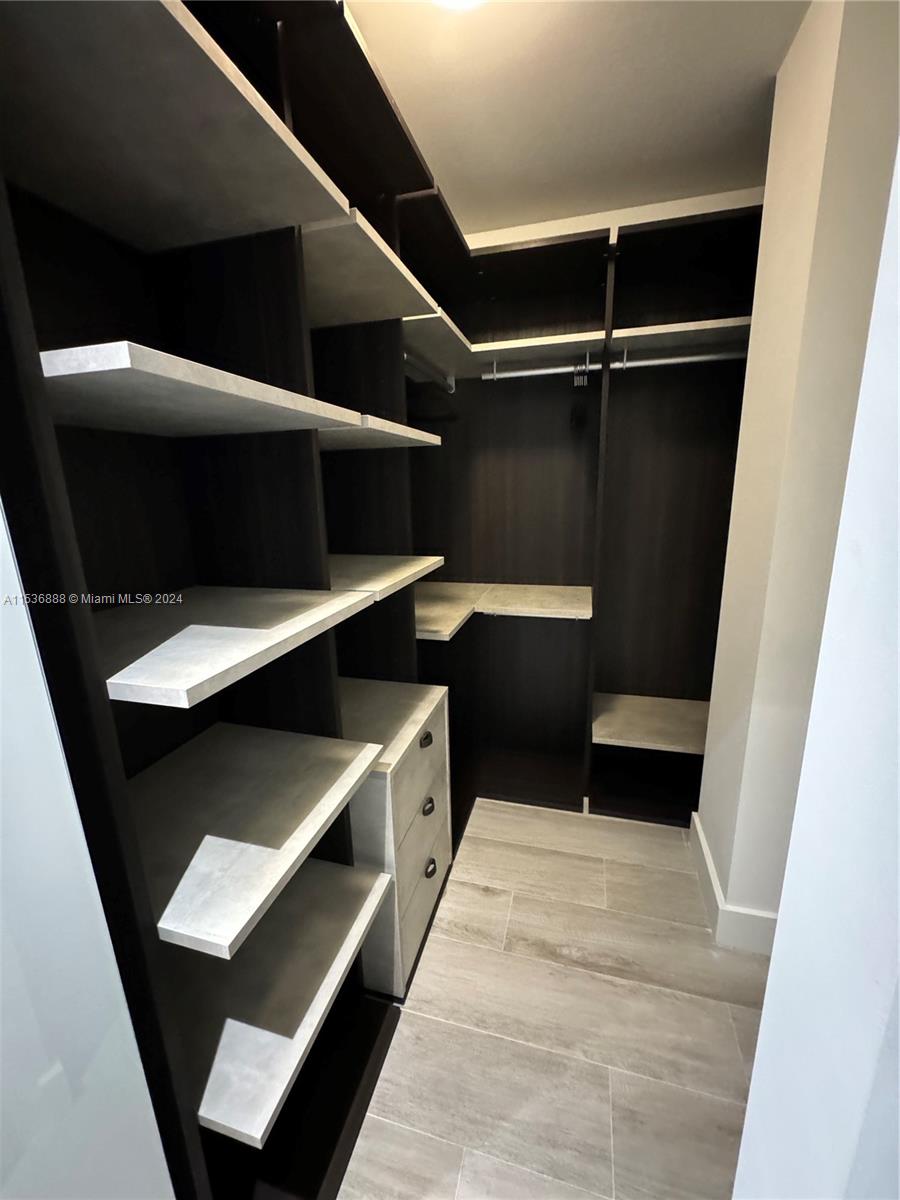 121 NE 34th St PH3204, Miami, Florida 33137, 4 Bedrooms Bedrooms, ,4 BathroomsBathrooms,Residentiallease,For Rent,121 NE 34th St PH3204,A11536888