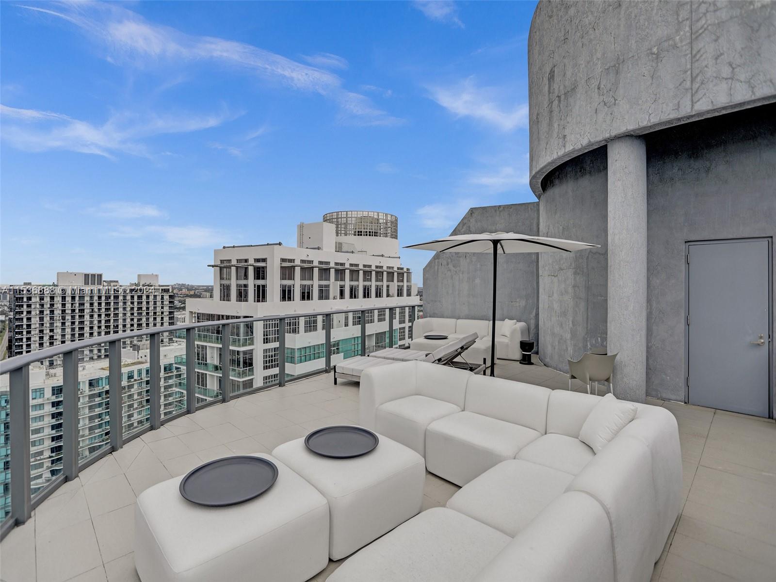 121 NE 34th St PH3204, Miami, Florida 33137, 4 Bedrooms Bedrooms, ,4 BathroomsBathrooms,Residentiallease,For Rent,121 NE 34th St PH3204,A11536888