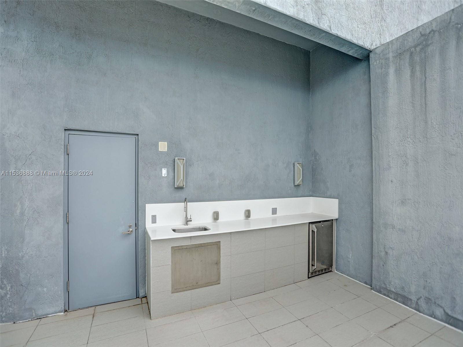 121 NE 34th St PH3204, Miami, Florida 33137, 4 Bedrooms Bedrooms, ,4 BathroomsBathrooms,Residentiallease,For Rent,121 NE 34th St PH3204,A11536888