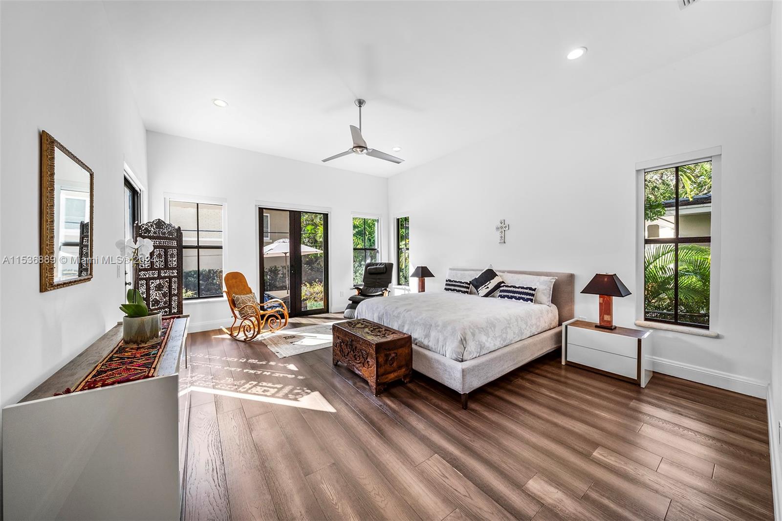 150 Sunrise Ave, Coral Gables, FL, 33133 United States, 4 Bedrooms Bedrooms, ,4 BathroomsBathrooms,Residential,For Sale,Sunrise Ave,A11536889