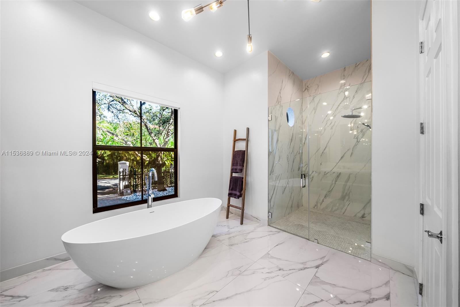 150 Sunrise Ave, Coral Gables, FL, 33133 United States, 4 Bedrooms Bedrooms, ,4 BathroomsBathrooms,Residential,For Sale,Sunrise Ave,A11536889