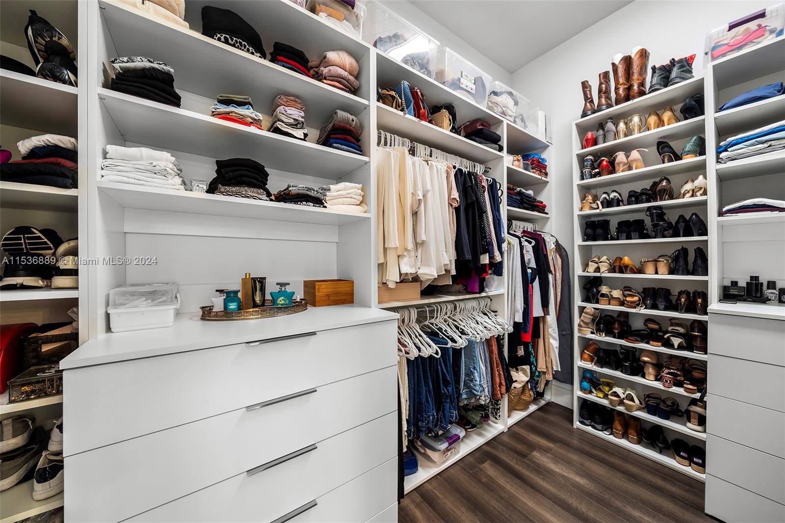 150 Sunrise Ave, Coral Gables, FL, 33133 United States, 4 Bedrooms Bedrooms, ,4 BathroomsBathrooms,Residential,For Sale,Sunrise Ave,A11536889