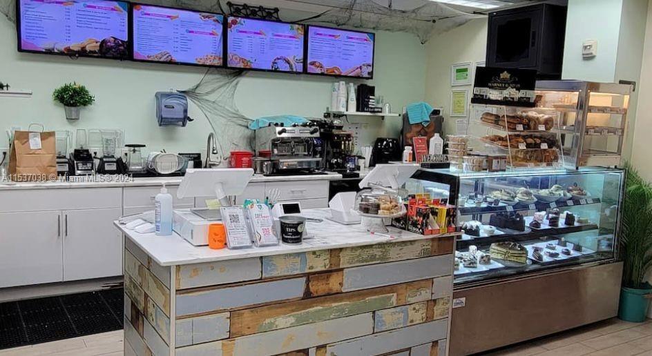 3801 S Ocean Dr 9K, Hollywood, Florida 33019, 1 Bedroom Bedrooms, ,1 BathroomBathrooms,Residential,For Sale,3801 S Ocean Dr 9K,A11537038