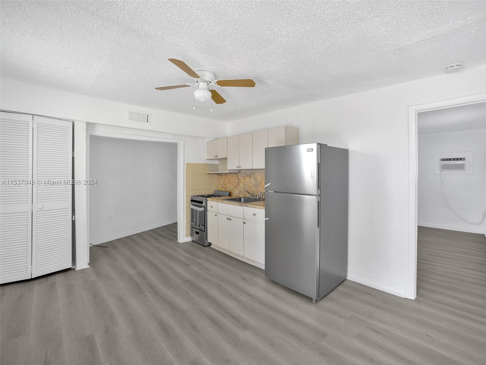 265 E 7th St 6, Hialeah, Florida 33010, 2 Bedrooms Bedrooms, ,2 BathroomsBathrooms,Residentiallease,For Rent,265 E 7th St 6,A11537046