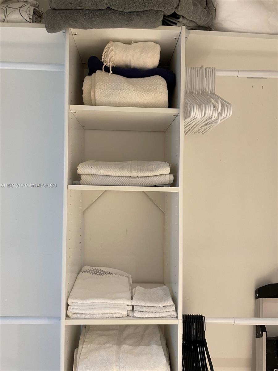 900 E Biscayne Blvd 3404, Miami, Florida 33132, 1 Bedroom Bedrooms, ,2 BathroomsBathrooms,Residentiallease,For Rent,900 E Biscayne Blvd 3404,A11535891