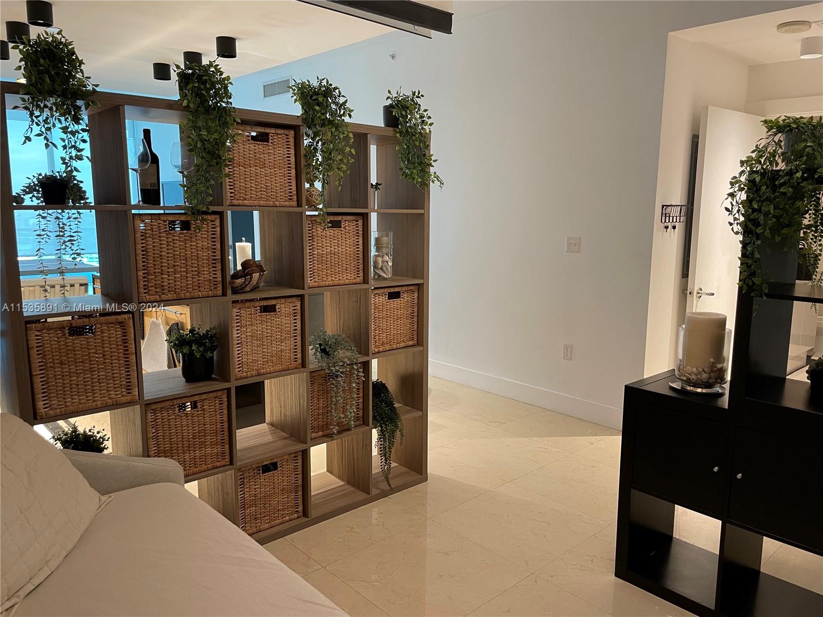 900 E Biscayne Blvd 3404, Miami, Florida 33132, 1 Bedroom Bedrooms, ,2 BathroomsBathrooms,Residentiallease,For Rent,900 E Biscayne Blvd 3404,A11535891