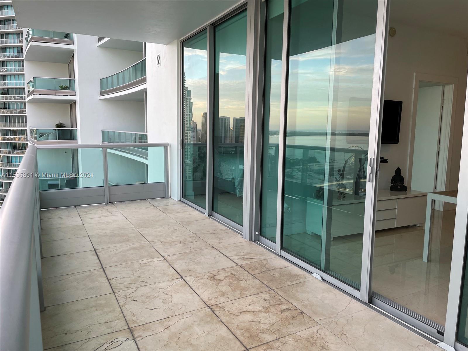 900 E Biscayne Blvd 3404, Miami, Florida 33132, 1 Bedroom Bedrooms, ,2 BathroomsBathrooms,Residentiallease,For Rent,900 E Biscayne Blvd 3404,A11535891