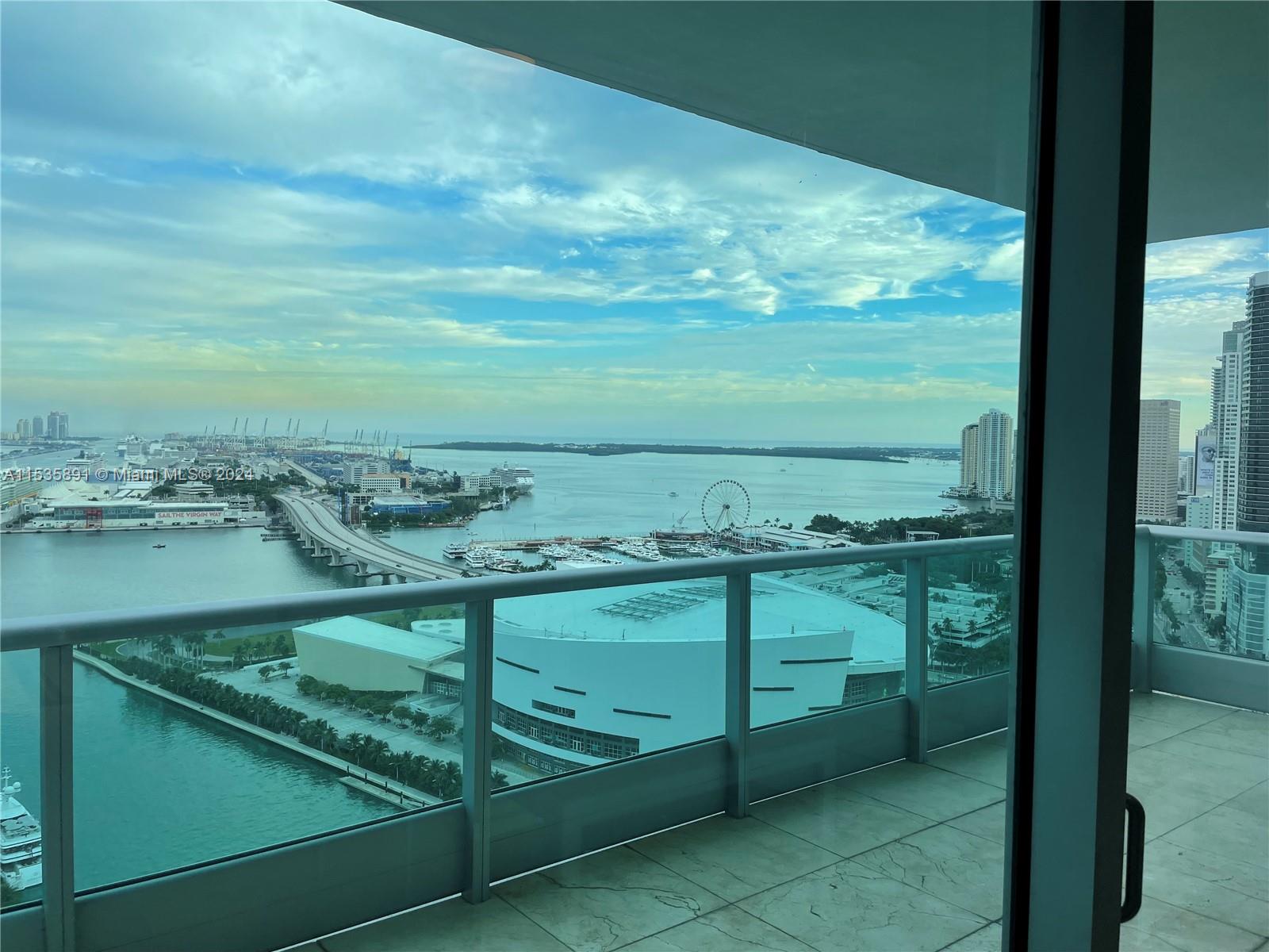900 E Biscayne Blvd 3404, Miami, Florida 33132, 1 Bedroom Bedrooms, ,2 BathroomsBathrooms,Residentiallease,For Rent,900 E Biscayne Blvd 3404,A11535891