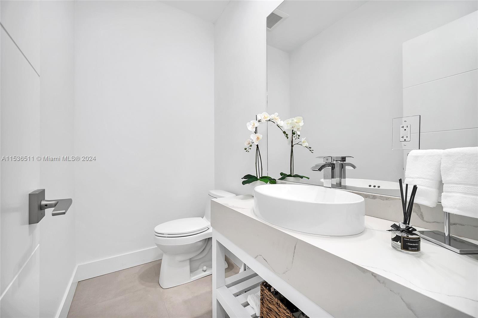 Office or 4th bedroom