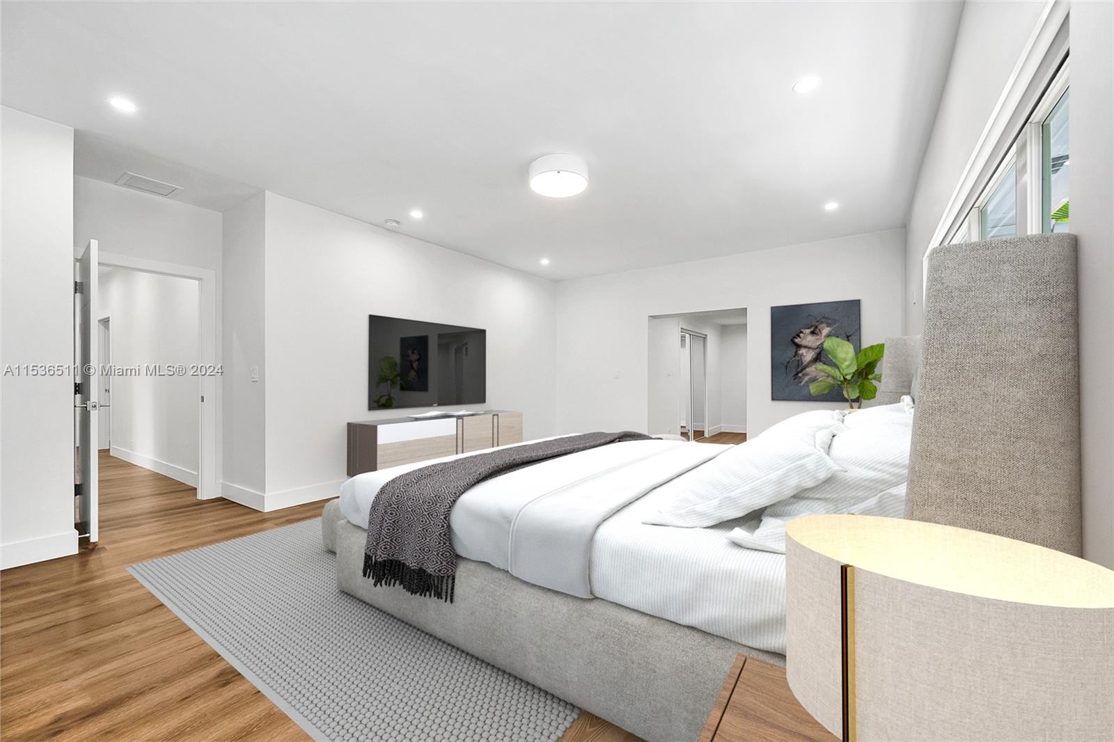 Main bathrom with separate shower and bathtub