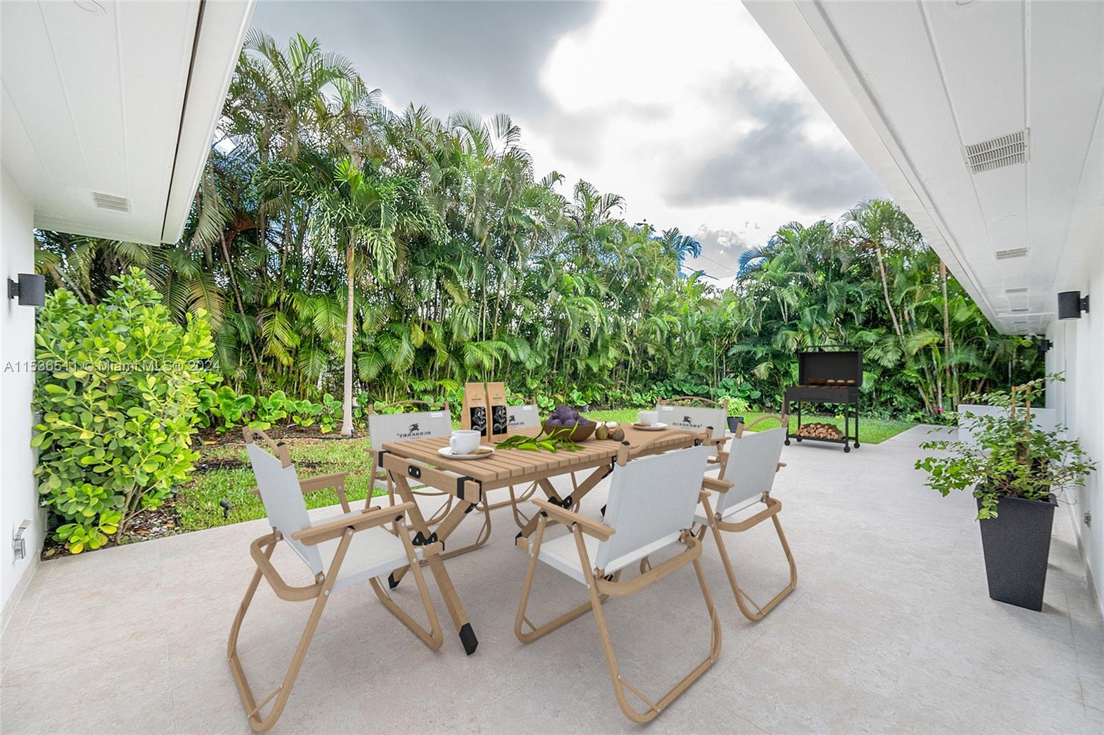 Location....easy access to Miami Int'l airport. Easy access to downtown and to the Coconut Grove village. Only 13 miles to Miami Beach.