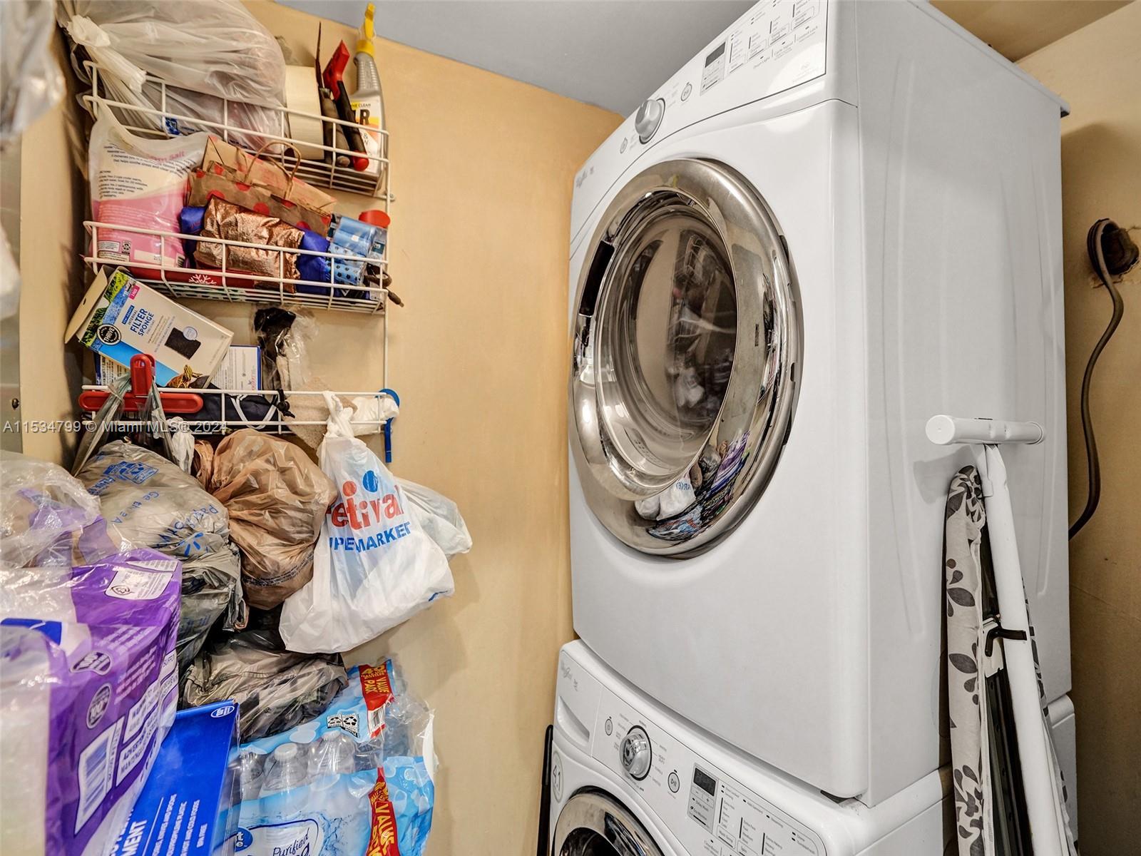 2307 SW 81st Ter 4, North Lauderdale, Florida 33068, 2 Bedrooms Bedrooms, ,2 BathroomsBathrooms,Residential,For Sale,2307 SW 81st Ter 4,A11534799