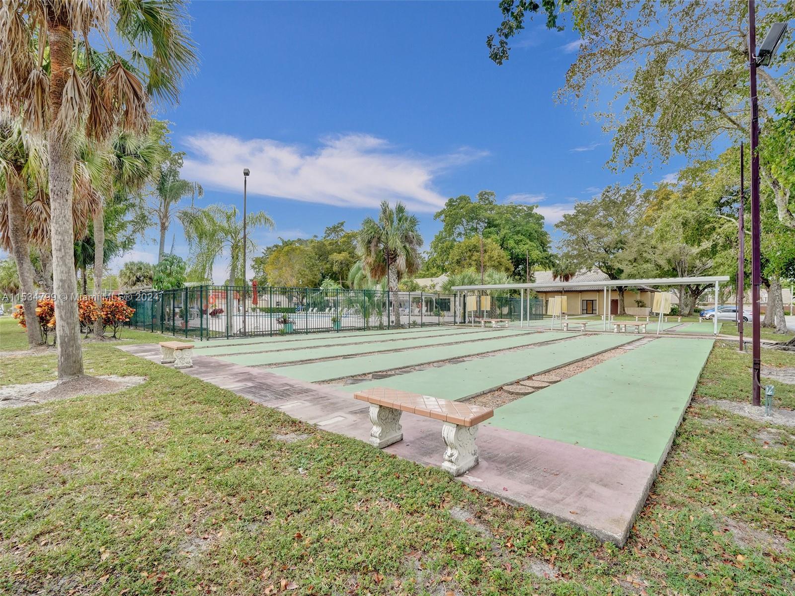 2307 SW 81st Ter 4, North Lauderdale, Florida 33068, 2 Bedrooms Bedrooms, ,2 BathroomsBathrooms,Residential,For Sale,2307 SW 81st Ter 4,A11534799
