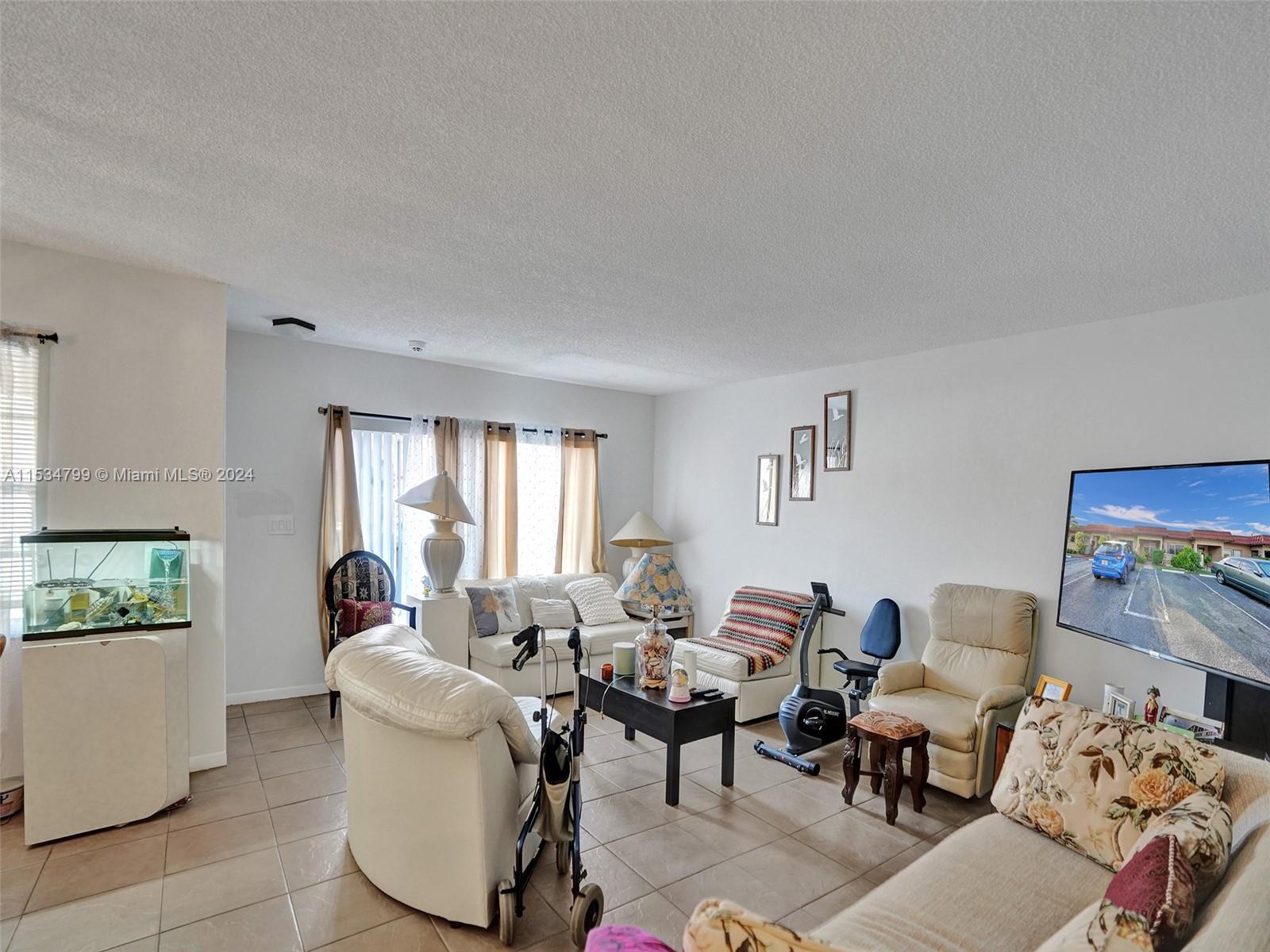 2307 SW 81st Ter 4, North Lauderdale, Florida 33068, 2 Bedrooms Bedrooms, ,2 BathroomsBathrooms,Residential,For Sale,2307 SW 81st Ter 4,A11534799