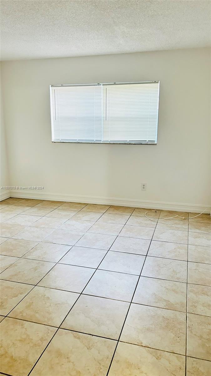 Hallandale Beach, Florida 33009, 1 Bedroom Bedrooms, ,1 BathroomBathrooms,Residentiallease,For Rent,A11537078