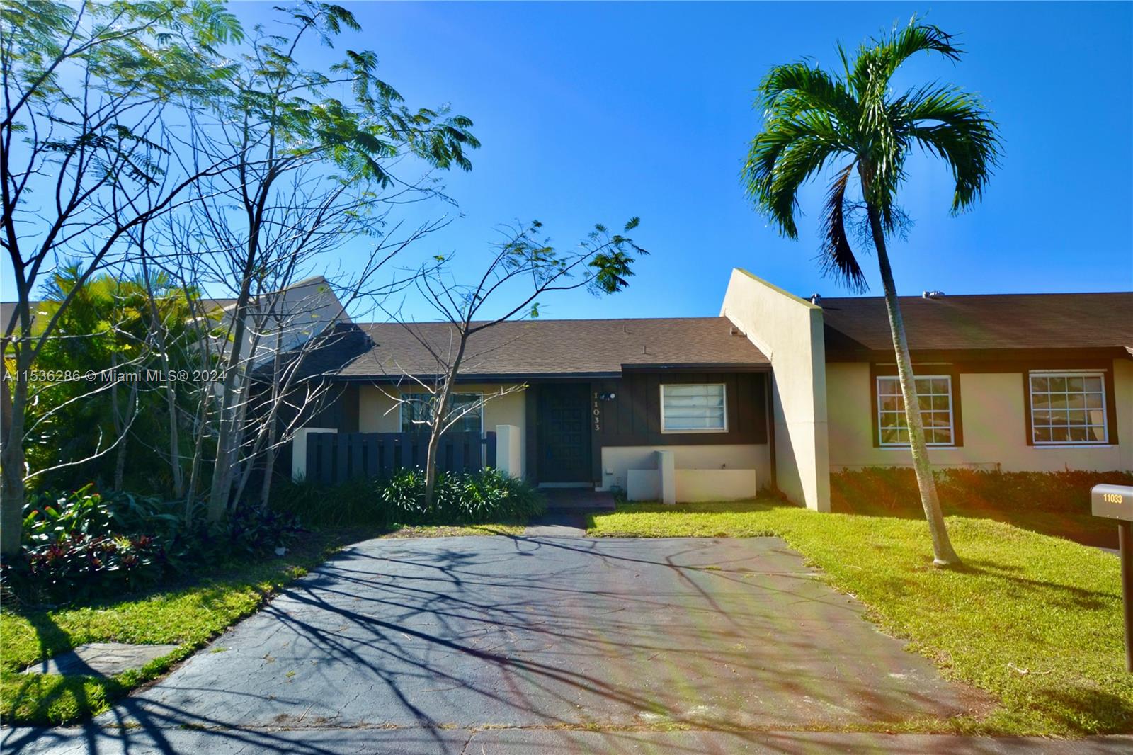 11033 SW 124th Ct  For Sale A11536286, FL