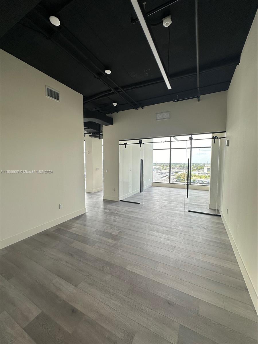 800 N Federal Hwy 905, Hallandale Beach, Florida 33009, ,Commercialsale,For Sale,800 N Federal Hwy 905,A11536637