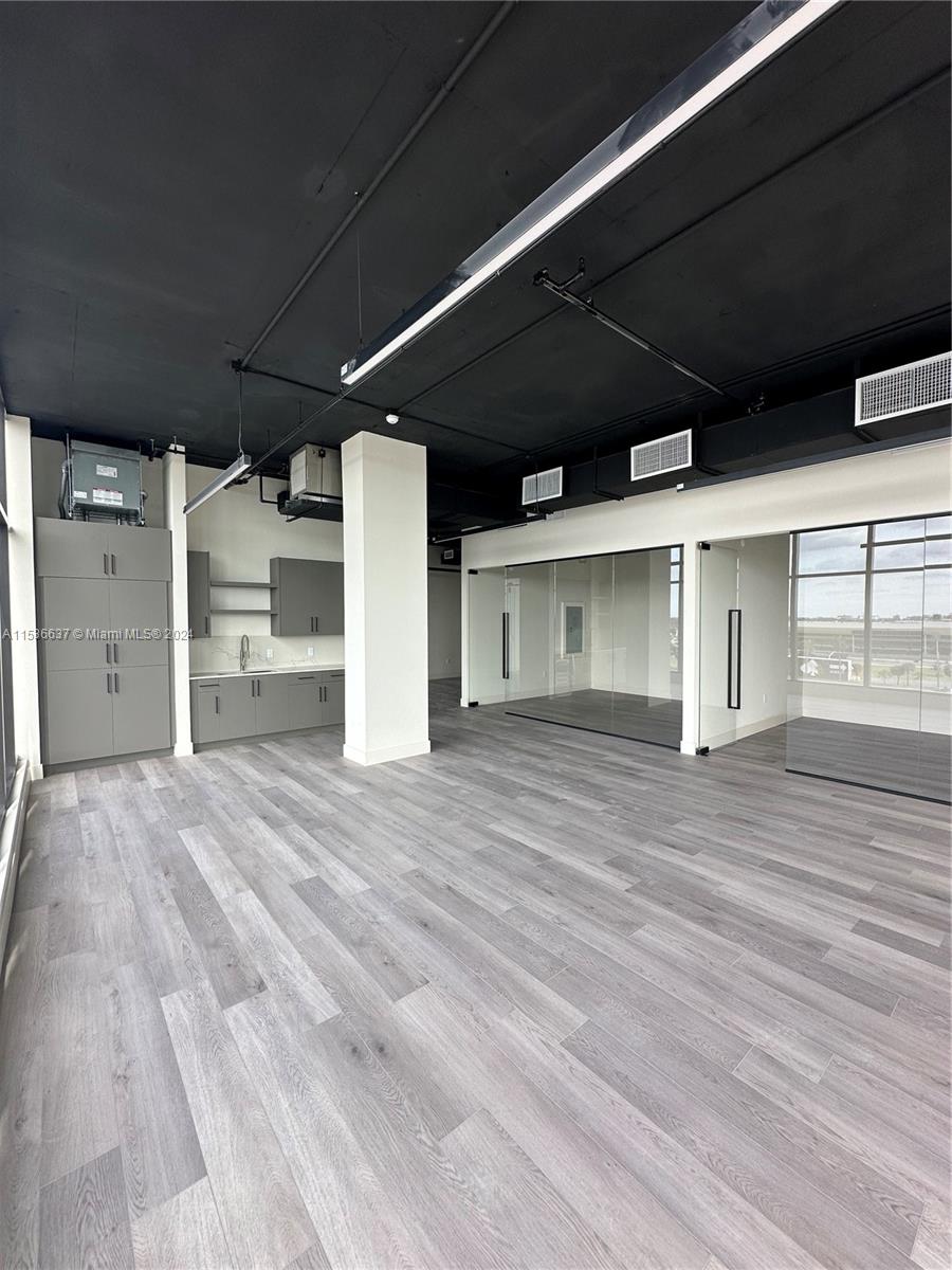 800 N Federal Hwy 905, Hallandale Beach, Florida 33009, ,Commercialsale,For Sale,800 N Federal Hwy 905,A11536637