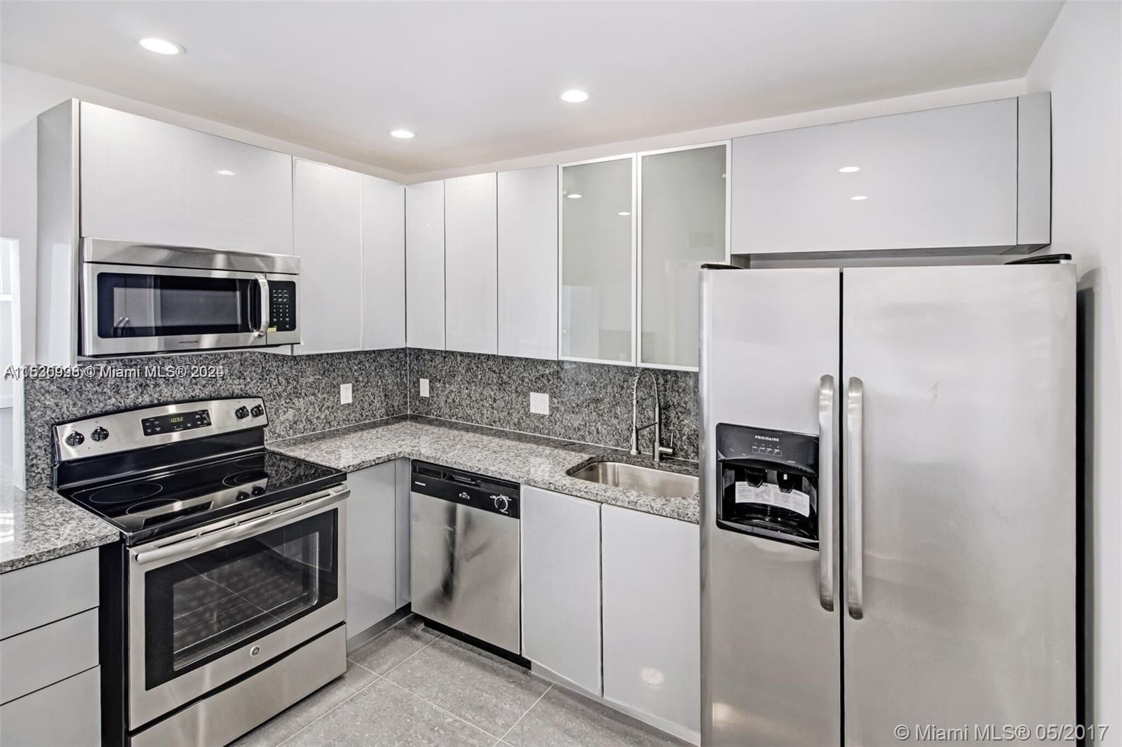 2801 183rd St, Aventura, FL, 33160 United States, 1 Bedroom Bedrooms, ,1 BathroomBathrooms,Residential,For Sale,183rd St,A11536998