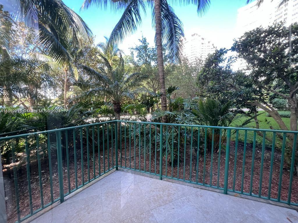 20000 E Country Club Dr 110, Aventura, Florida 33180, 2 Bedrooms Bedrooms, ,2 BathroomsBathrooms,Residentiallease,For Rent,20000 E Country Club Dr 110,A11532291