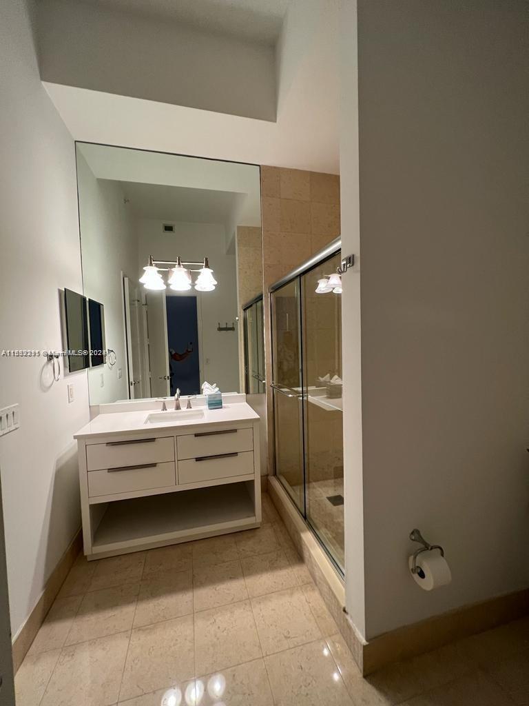20000 E Country Club Dr 110, Aventura, Florida 33180, 2 Bedrooms Bedrooms, ,2 BathroomsBathrooms,Residentiallease,For Rent,20000 E Country Club Dr 110,A11532291