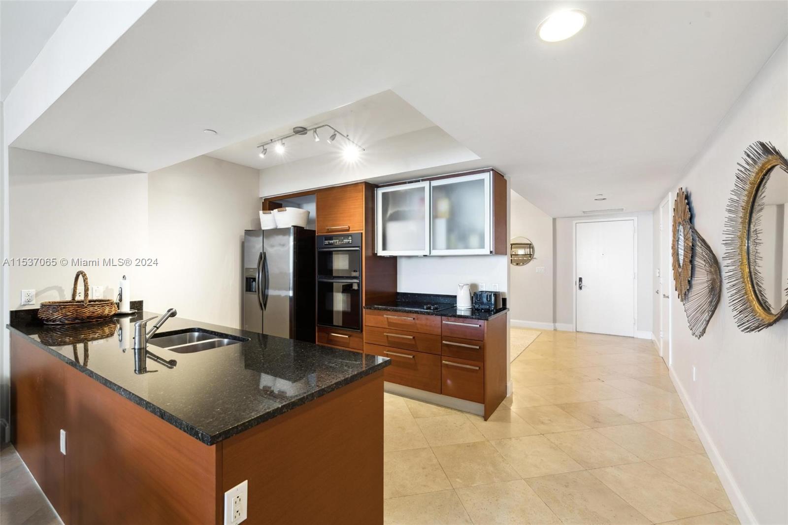 1830 S OCEAN DR 2811, Hallandale Beach, Florida 33009, 2 Bedrooms Bedrooms, ,2 BathroomsBathrooms,Residentiallease,For Rent,1830 S OCEAN DR 2811,A11537065