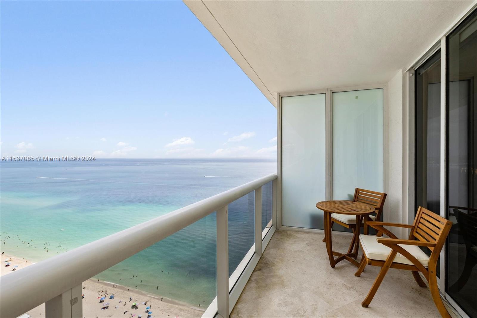 1830 S OCEAN DR 2811, Hallandale Beach, Florida 33009, 2 Bedrooms Bedrooms, ,2 BathroomsBathrooms,Residentiallease,For Rent,1830 S OCEAN DR 2811,A11537065