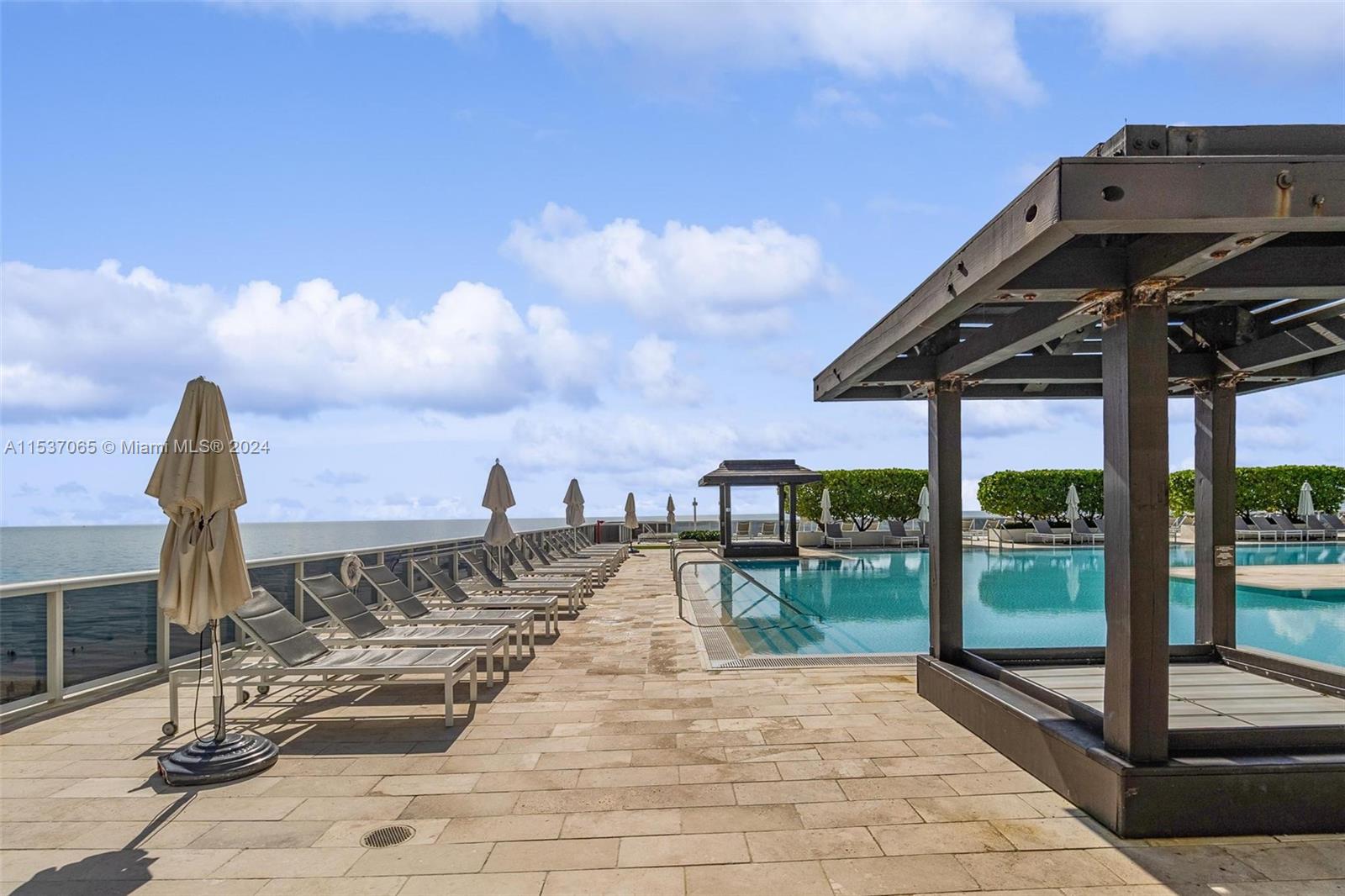 1830 S OCEAN DR 2811, Hallandale Beach, Florida 33009, 2 Bedrooms Bedrooms, ,2 BathroomsBathrooms,Residentiallease,For Rent,1830 S OCEAN DR 2811,A11537065