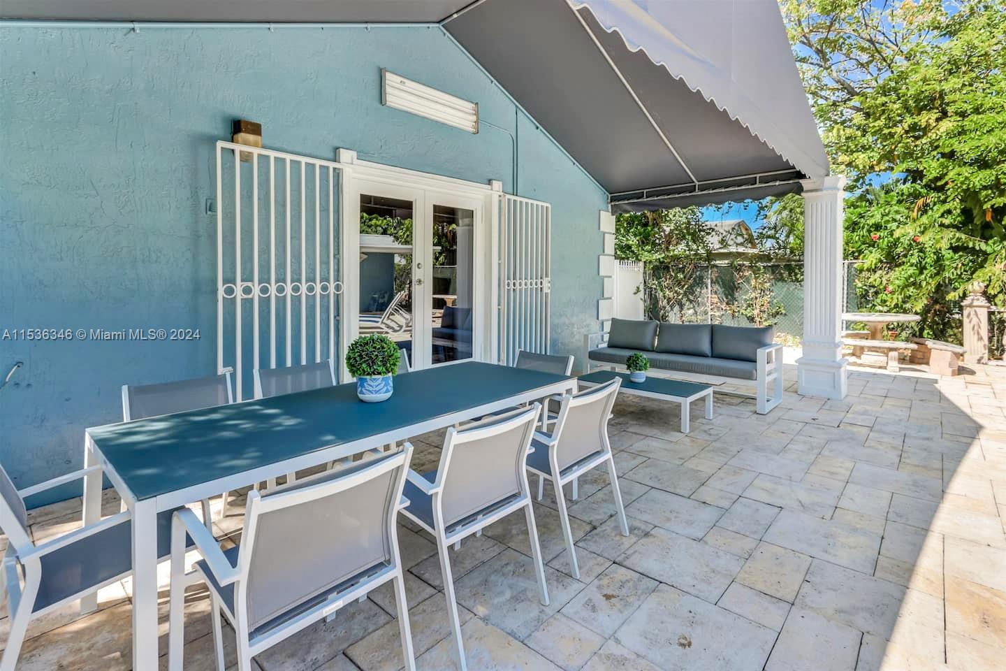 211 SW 4th Ave, Hallandale Beach, Florida 33009, 3 Bedrooms Bedrooms, ,2 BathroomsBathrooms,Residentiallease,For Rent,211 SW 4th Ave,A11536346