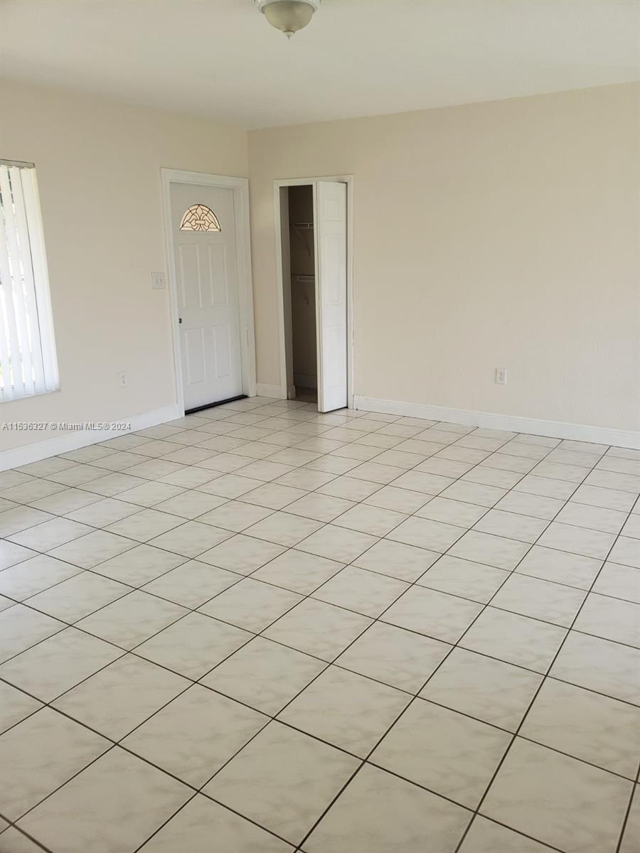 1221 W 62nd St, Hialeah, Florida 33012, 3 Bedrooms Bedrooms, ,1 BathroomBathrooms,Residentiallease,For Rent,1221 W 62nd St,A11536327
