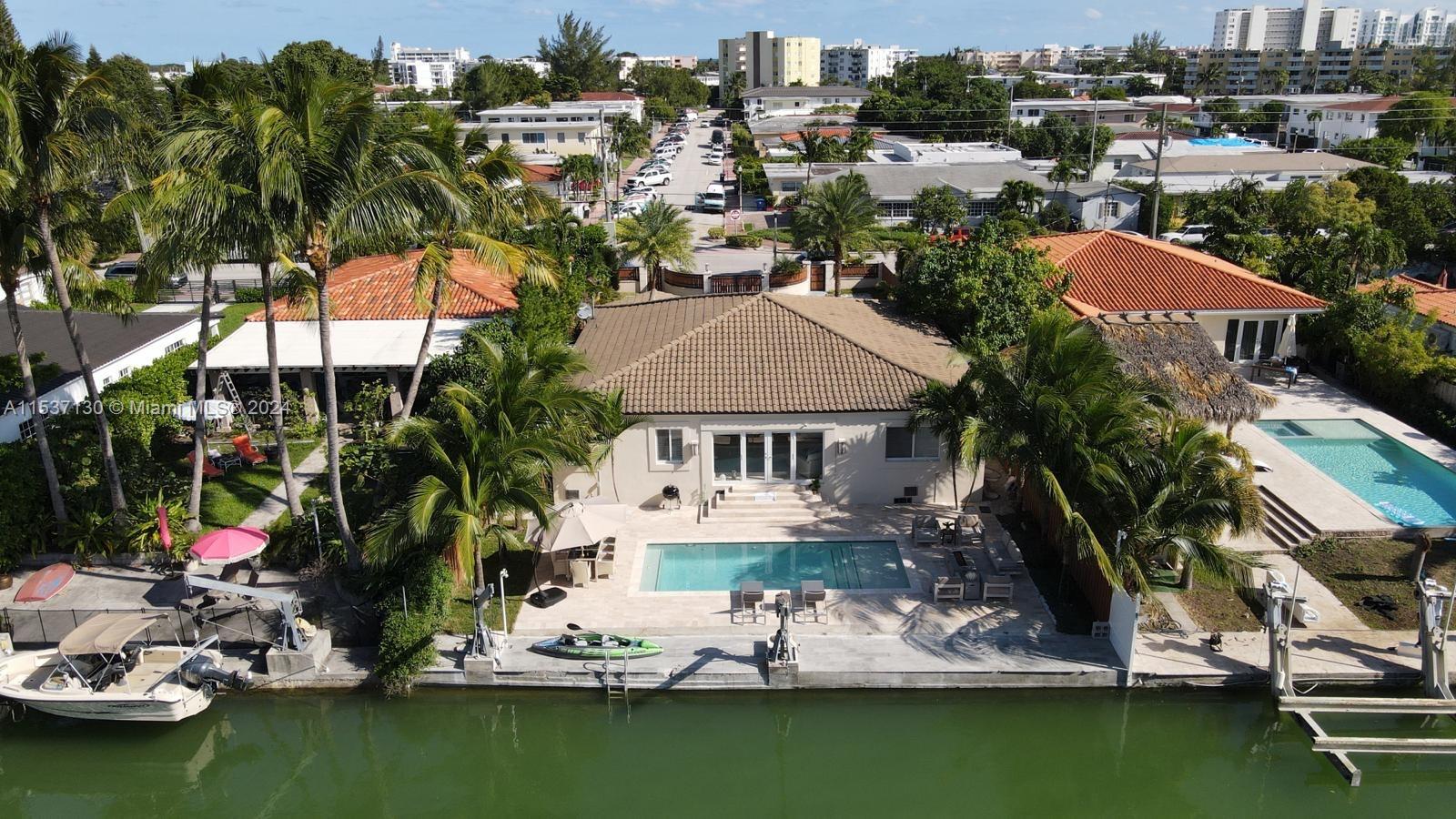 7990 Hawthorne Ave, Miami Beach, Florida 33141, 4 Bedrooms Bedrooms, ,3 BathroomsBathrooms,Residentiallease,For Rent,7990 Hawthorne Ave,A11537130
