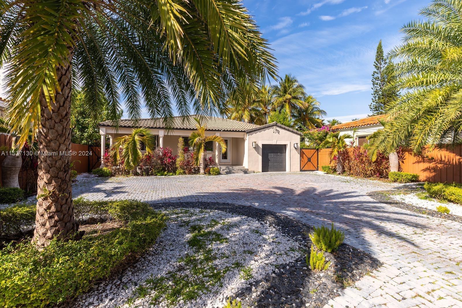 7990 Hawthorne Ave, Miami Beach, Florida 33141, 4 Bedrooms Bedrooms, ,3 BathroomsBathrooms,Residentiallease,For Rent,7990 Hawthorne Ave,A11537130