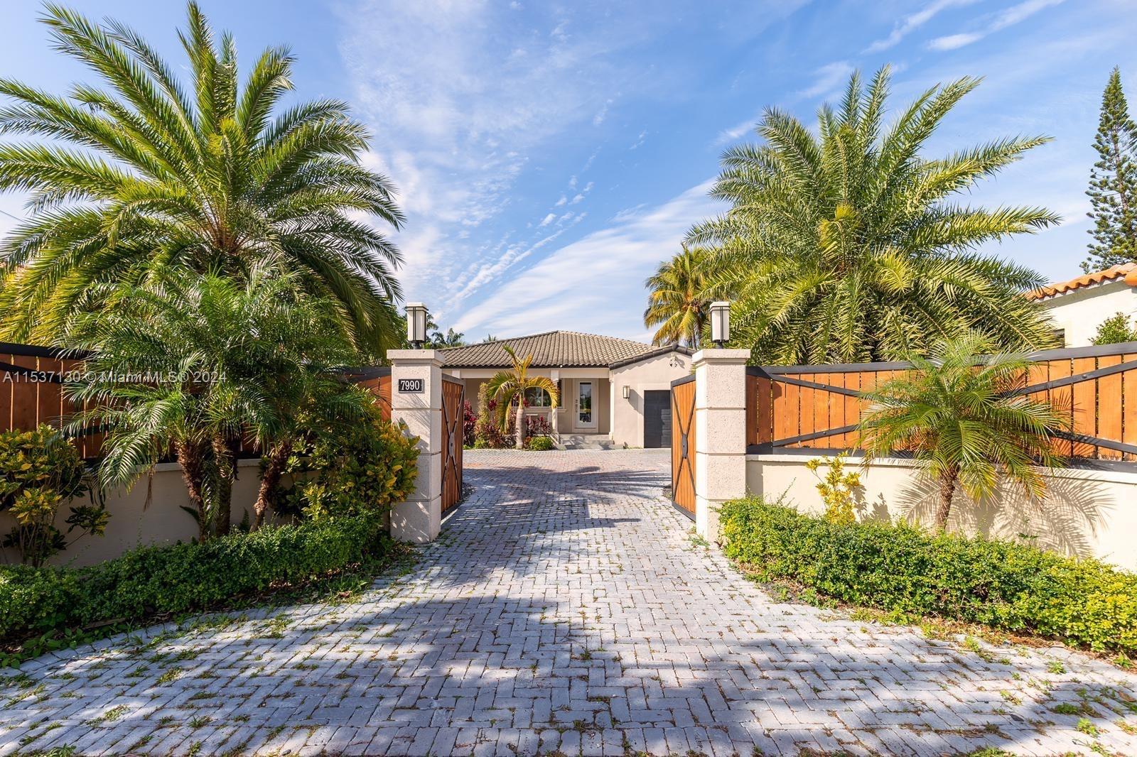 7990 Hawthorne Ave, Miami Beach, Florida 33141, 4 Bedrooms Bedrooms, ,3 BathroomsBathrooms,Residentiallease,For Rent,7990 Hawthorne Ave,A11537130