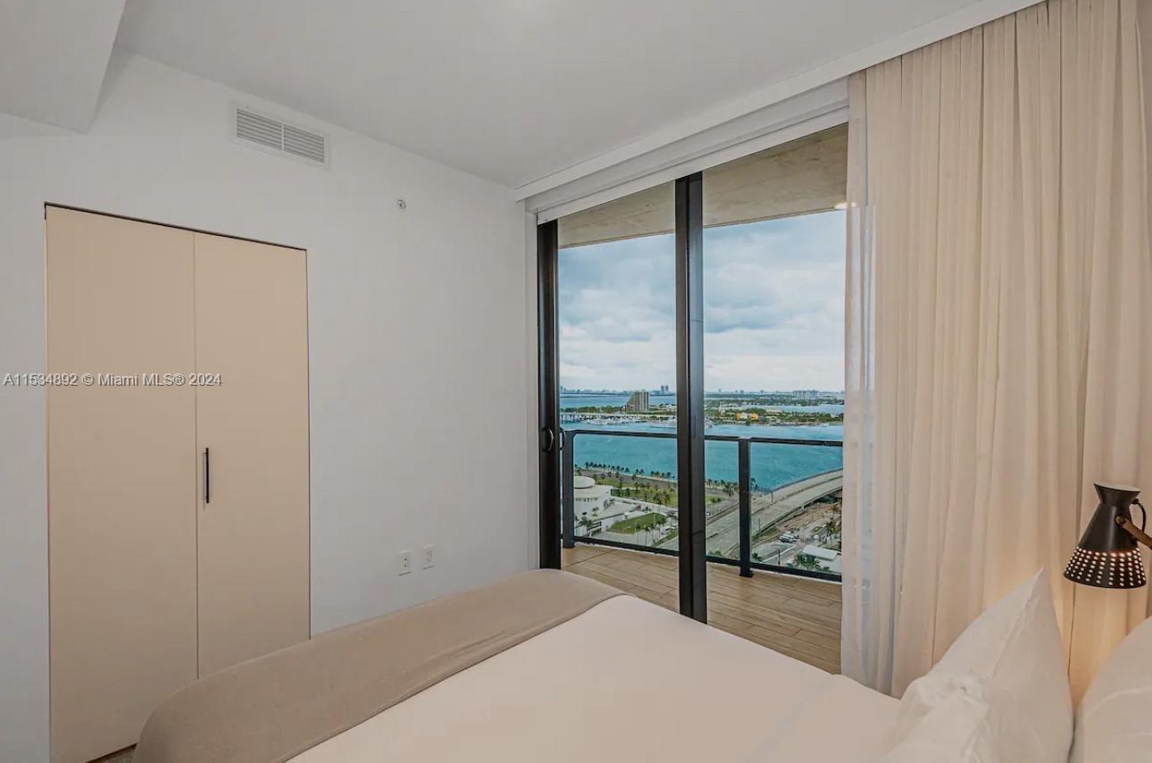 398 NE 5th St 1909, Miami, Florida 33132, 3 Bedrooms Bedrooms, ,3 BathroomsBathrooms,Residential,For Sale,398 NE 5th St 1909,A11534892