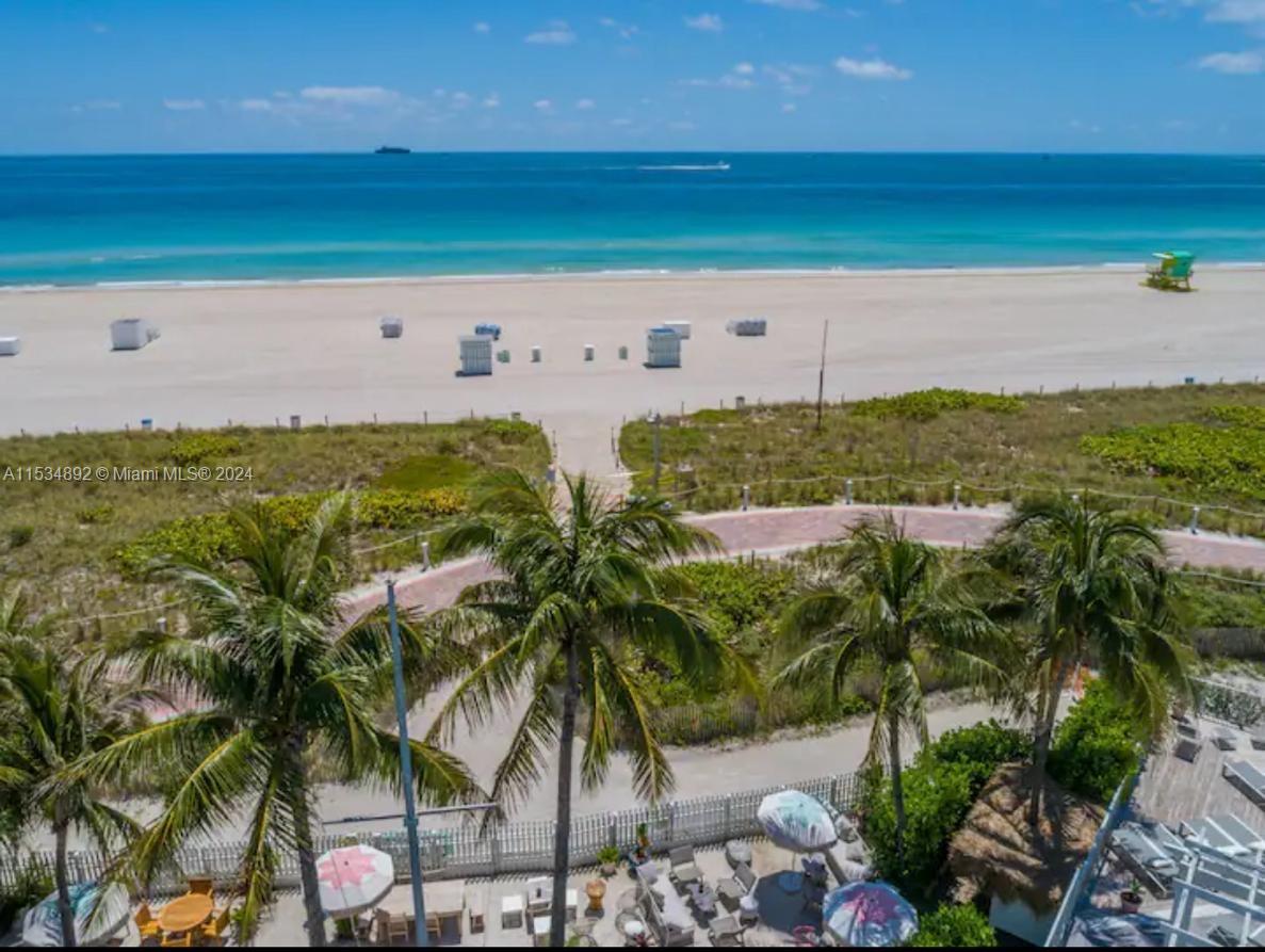 398 NE 5th St 1909, Miami, Florida 33132, 3 Bedrooms Bedrooms, ,3 BathroomsBathrooms,Residential,For Sale,398 NE 5th St 1909,A11534892