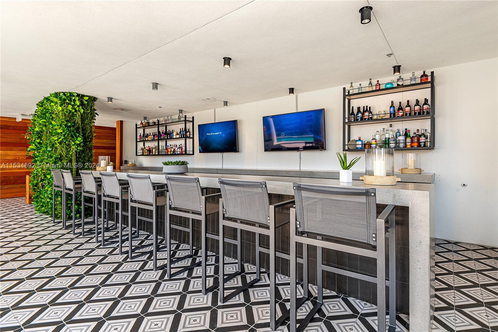 398 NE 5th St 1909, Miami, Florida 33132, 3 Bedrooms Bedrooms, ,3 BathroomsBathrooms,Residential,For Sale,398 NE 5th St 1909,A11534892