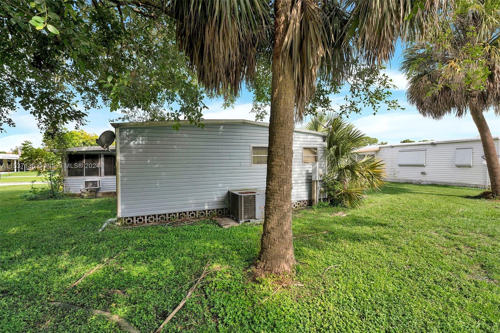 6200 Holly Ln, Lake Worth, FL, 33462 United States, 2 Bedrooms Bedrooms, ,2 BathroomsBathrooms,Residential,For Sale,Holly Ln,A11537136