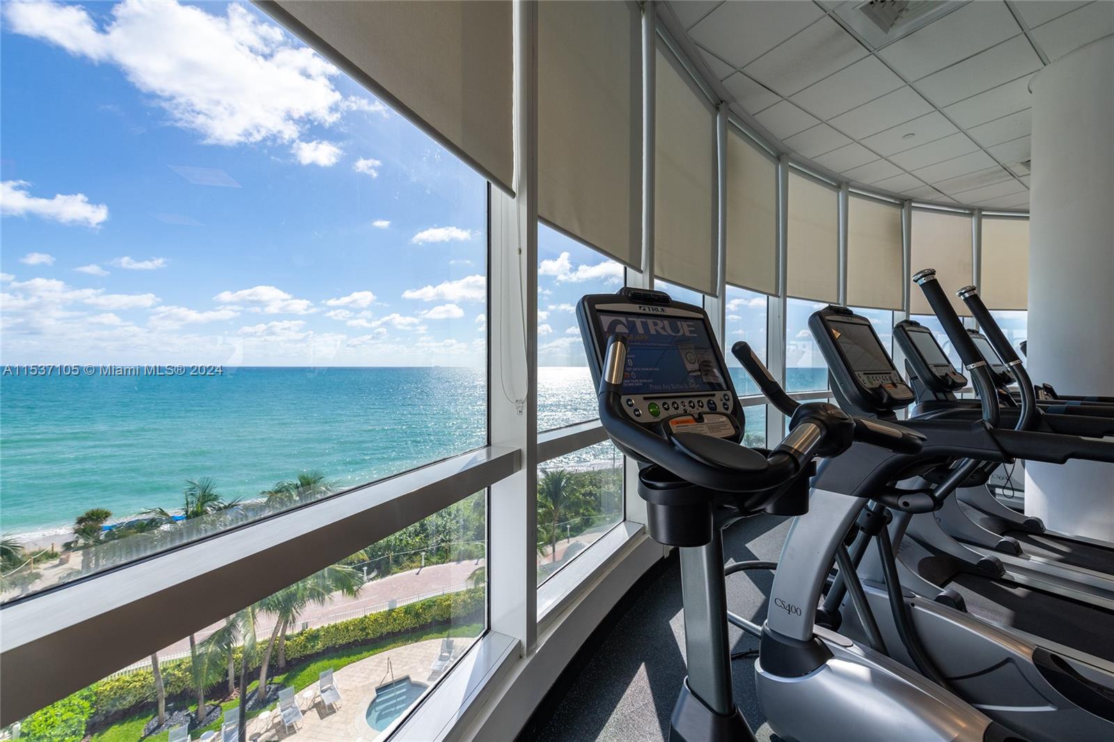 6365 Collins Ave 2605, Miami Beach, Florida 33141, 1 Bedroom Bedrooms, ,1 BathroomBathrooms,Residential,For Sale,6365 Collins Ave 2605,A11537105