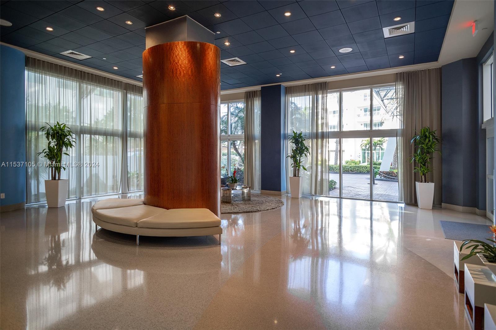 6365 Collins Ave 2605, Miami Beach, Florida 33141, 1 Bedroom Bedrooms, ,1 BathroomBathrooms,Residential,For Sale,6365 Collins Ave 2605,A11537105