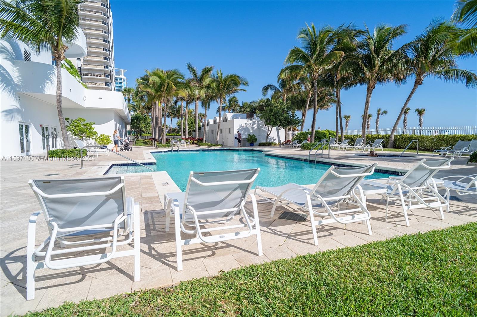 6365 Collins Ave 2605, Miami Beach, Florida 33141, 1 Bedroom Bedrooms, ,1 BathroomBathrooms,Residential,For Sale,6365 Collins Ave 2605,A11537105