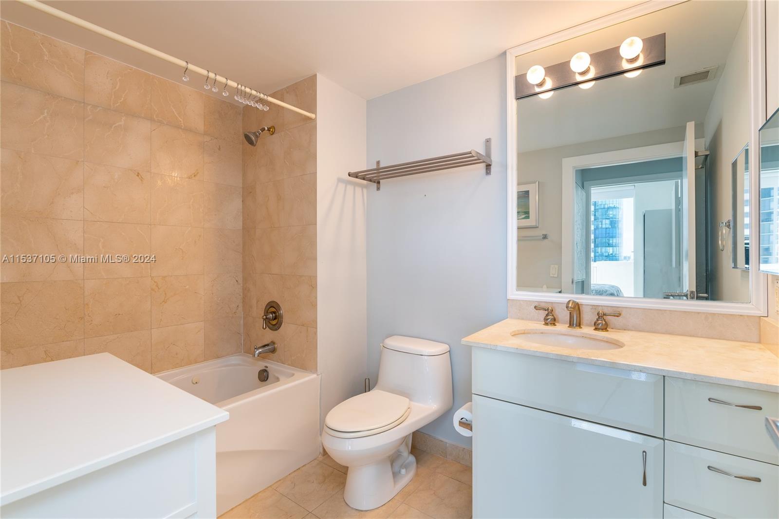 6365 Collins Ave 2605, Miami Beach, Florida 33141, 1 Bedroom Bedrooms, ,1 BathroomBathrooms,Residential,For Sale,6365 Collins Ave 2605,A11537105