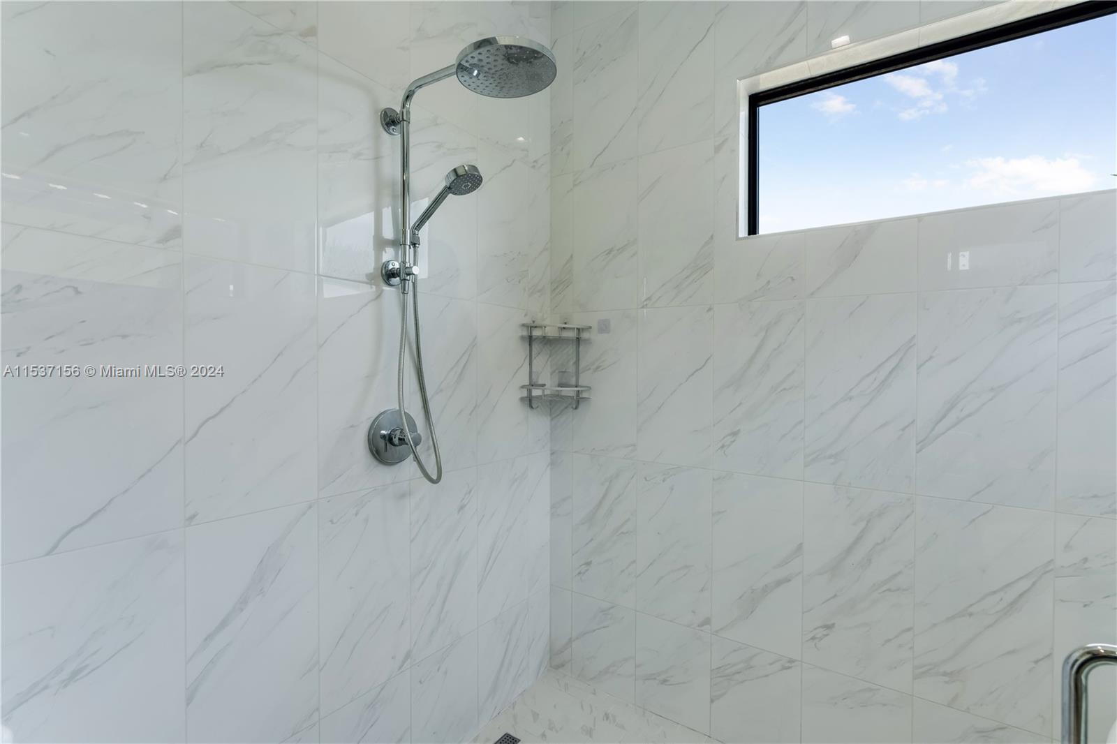 8262 NW 46th St, Doral, Florida 33166, 4 Bedrooms Bedrooms, ,3 BathroomsBathrooms,Residential,For Sale,8262 NW 46th St,A11537156