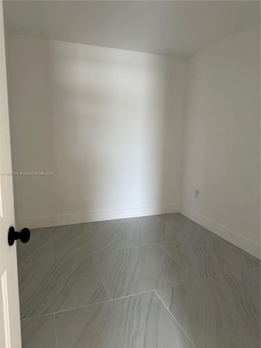 8211 Biscayne Blvd 1, Miami, Florida 33138, 2 Bedrooms Bedrooms, ,1 BathroomBathrooms,Residentiallease,For Rent,8211 Biscayne Blvd 1,A11537100