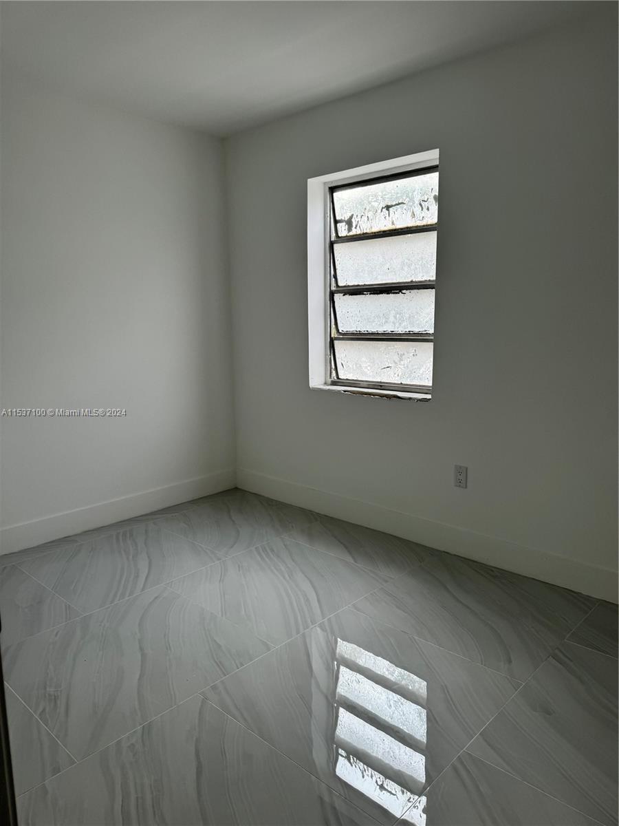 8211 Biscayne Blvd 1, Miami, Florida 33138, 2 Bedrooms Bedrooms, ,1 BathroomBathrooms,Residentiallease,For Rent,8211 Biscayne Blvd 1,A11537100