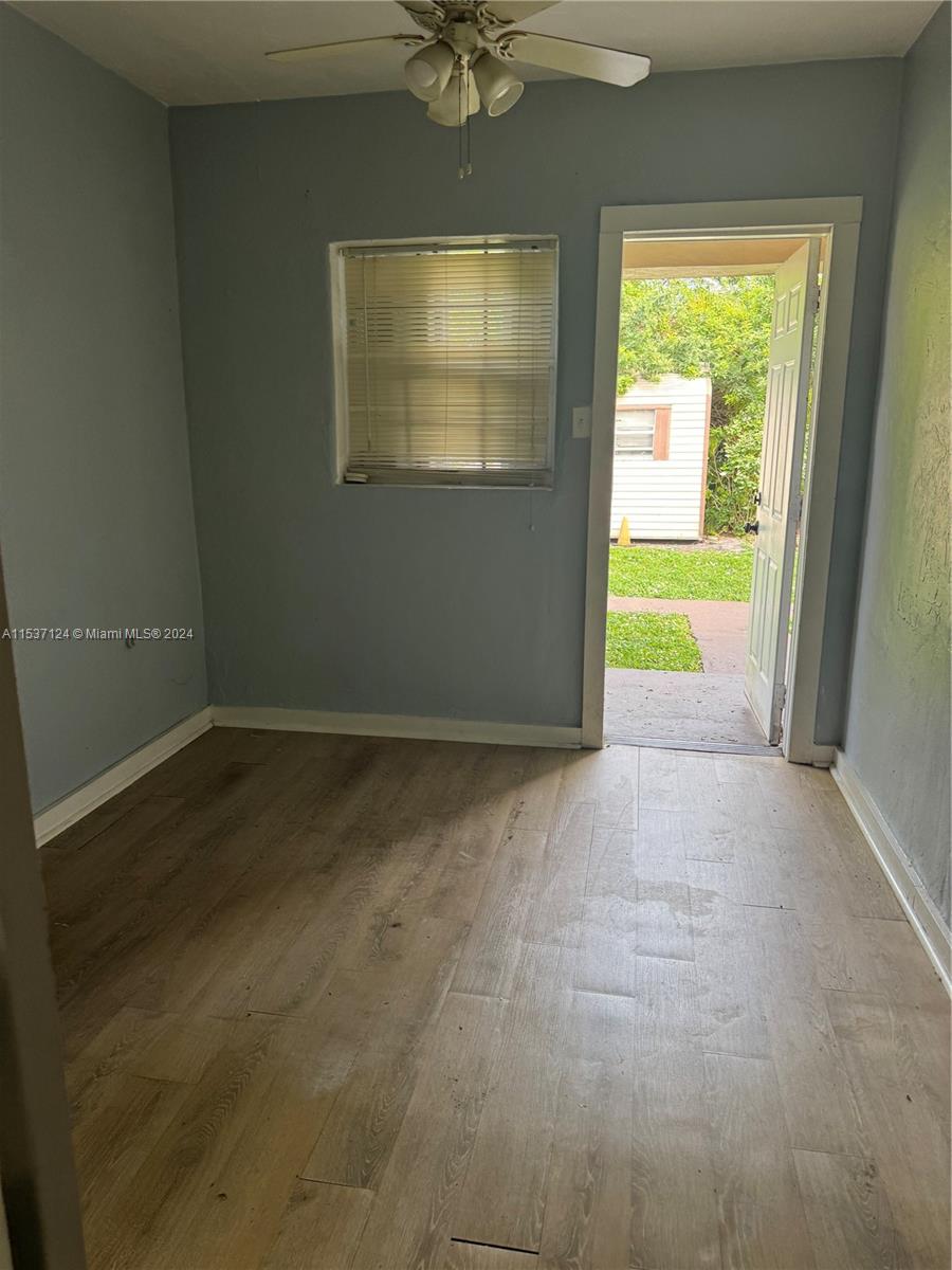 705 NE 6th St 1-5, Hallandale Beach, Florida 33009, 1 Bedroom Bedrooms, ,1 BathroomBathrooms,Residentiallease,For Rent,705 NE 6th St 1-5,A11537124